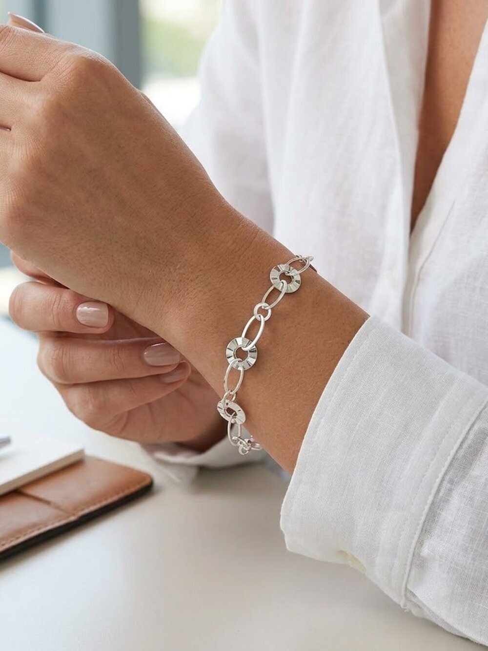 NWT sterling silver link disc bracelet